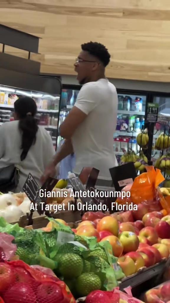 好男人??！字母哥在奧蘭多度假 陪妻子一起逛超市
